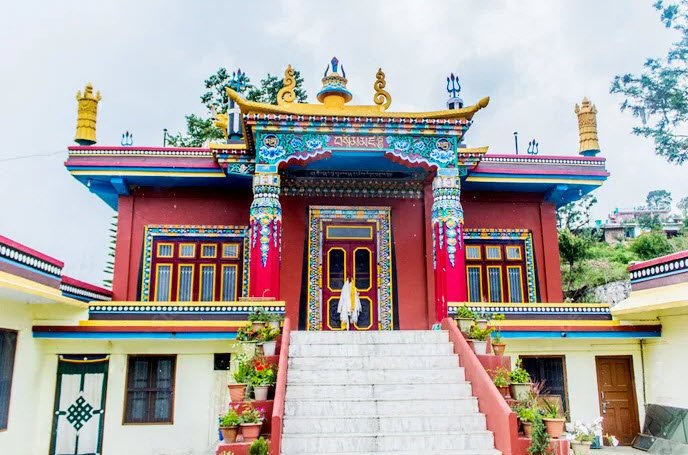 The Menri Monastery, Solan, Himachal Pradesh - Vushii.com The Menri Monastery, Solan, Himachal Pradesh - Vushii.com